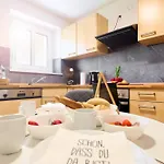 Praktisch, Zentral, Lebendig- Budget Fuer Familien, Firmen, Monteure, 3schlafzimmer, Wlan,balkon,parkplatz, Stadtmitte, Legoland, Muenster Neu-Ulm