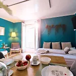Apartment Praktisch, Zentral, Lebendig- Budget Fuer Familien, Firmen, Monteure, 3schlafzimmer, Wlan,balkon,parkplatz, Stadtmitte, Legoland, Muenster Neu-Ulm