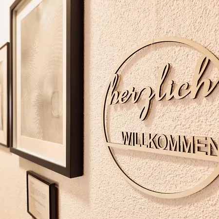 3 Schlafzimmer, Parkplatz, Stadtmitte Lejlighed Neu-Ulm