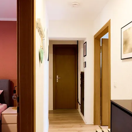 3 Schlafzimmer, Parkplatz, Stadtmitte *